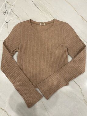 Long Sleeve Ribbed Crop Top